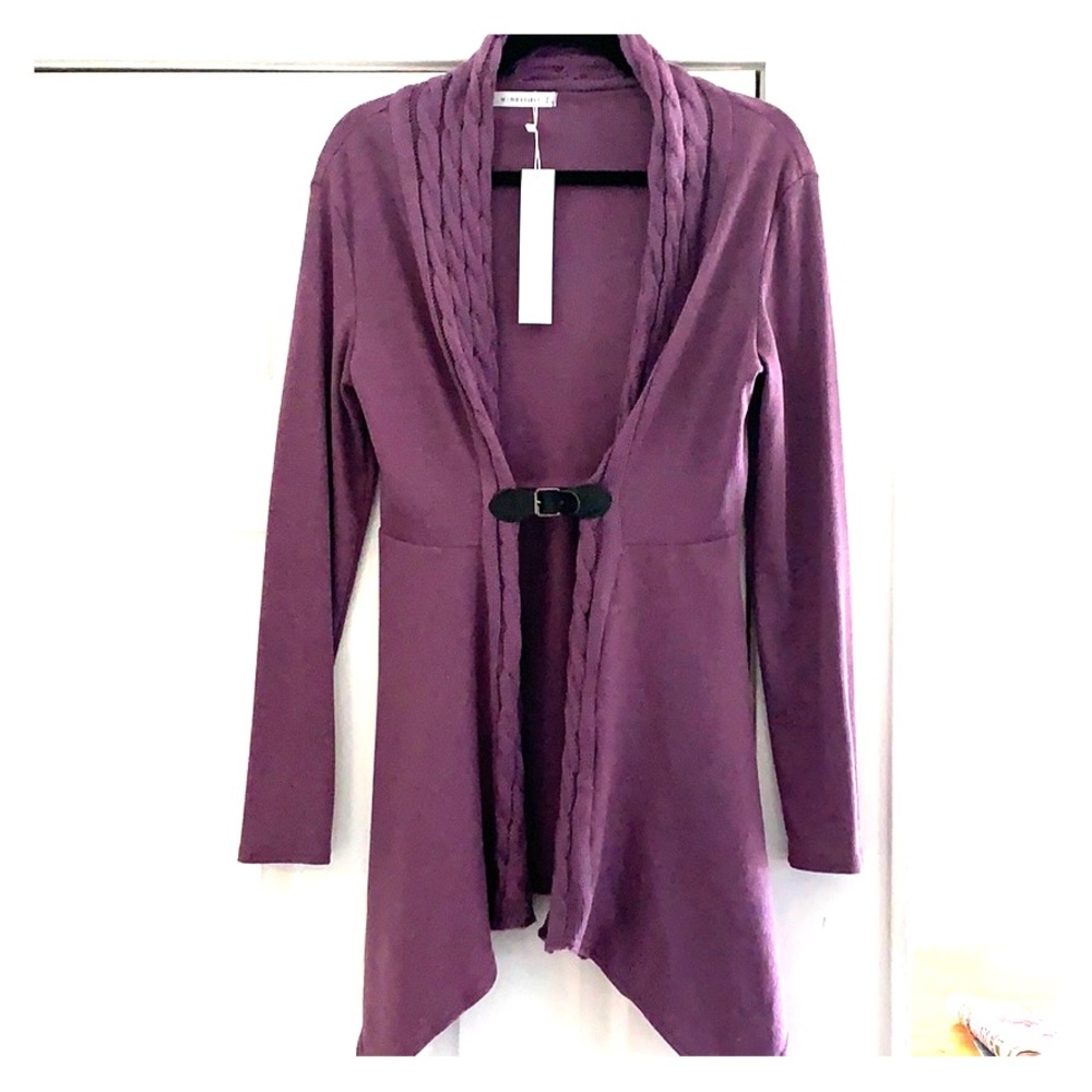 Sweater with buckle
